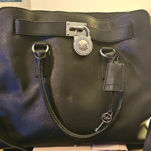 MICHAEL KORS Hamilton Black Large Saffiano Leather Tote Bag